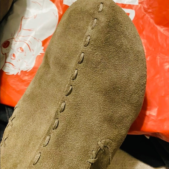 Abeo Bio System Women’s Brown Suede Mules
Size 11 - Picture 8 of 12